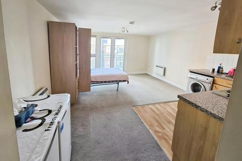 Studio for sale, Marcus House