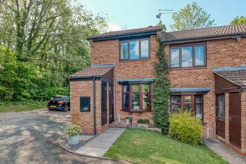 38 Avonbank Close, Hunt End, Redditch, B97 5XR