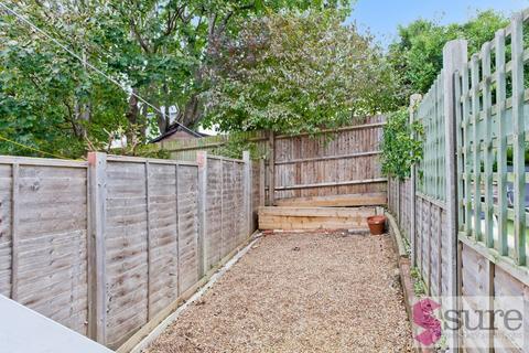 2 bedroom flat for sale, Bear Road, Brighton