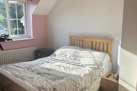 3 Dickens Place, Colnbrook, Slough, SL3 0PU