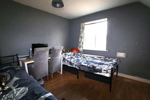3 Dickens Place, Colnbrook, Slough, SL3 0PU