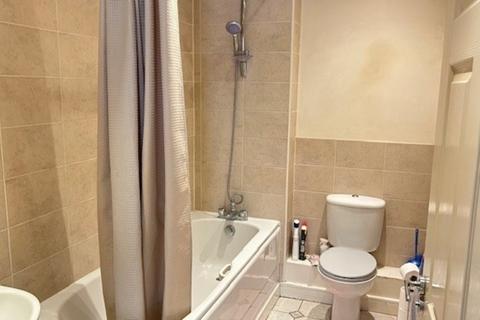 3 Dickens Place, Colnbrook, Slough, SL3 0PU