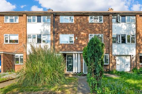 5 Bond Gardens, Wallington, SM6 7LW