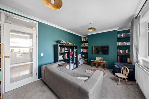 5 Bond Gardens, Wallington, SM6 7LW