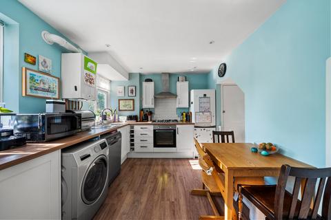 5 Bond Gardens, Wallington, SM6 7LW