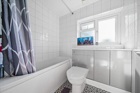 5 Bond Gardens, Wallington, SM6 7LW