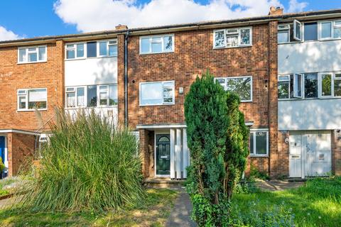 5 Bond Gardens, Wallington, SM6 7LW