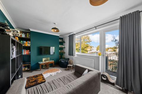 5 Bond Gardens, Wallington, SM6 7LW