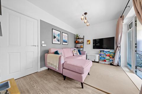 2 bedroom apartment for sale, Chambray House, London  Road