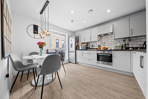 2 bedroom apartment for sale, Chambray House, London  Road