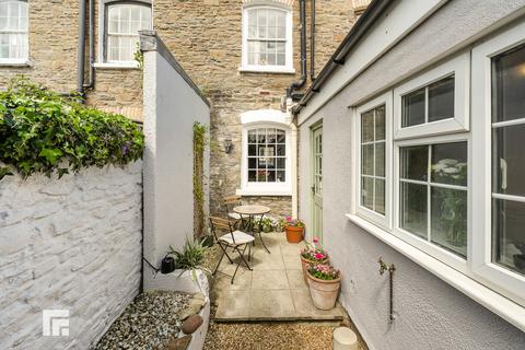 4 Alfred Terrace, Taffs Well, Cardiff, CF15 7RJ
