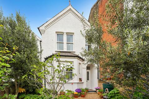3 bedroom detached house for sale, Richmond Road, Kingston Upon Thames KT2