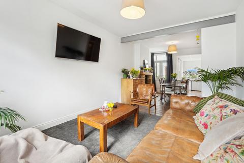 undefined, Richmond Road, Kingston Upon Thames KT2