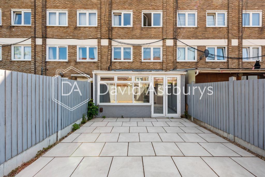 080520258 DAISL 42 Sark Walk  E16 3 PS 013