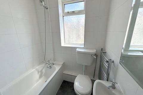 3 bedroom terraced house for sale, Goldbeaters Grove, Edgware, Middx, HA8