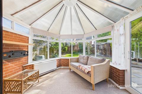 33 Saxon Grove, Willington, Derby, DE65 6YD