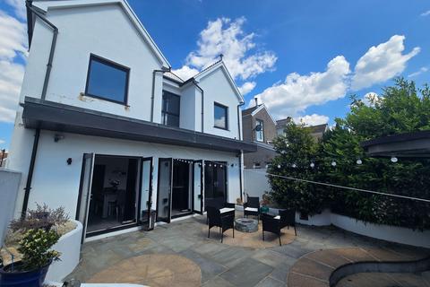 5 bedroom end of terrace house for sale, Harle Street, Neath SA11