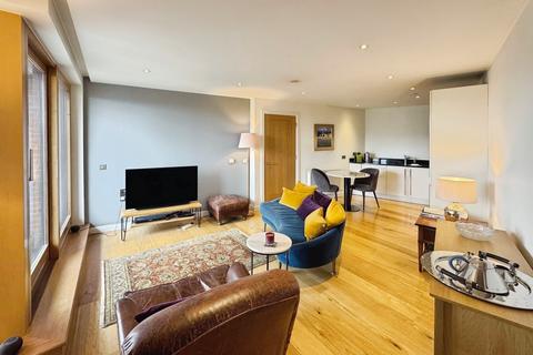 2 bedroom apartment for sale, Candle House