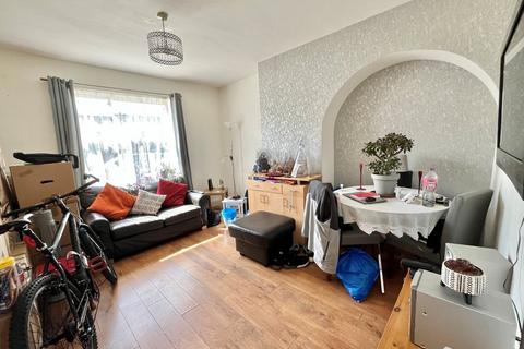 3 bedroom terraced house for sale, Goresbrook Road, Dagenham