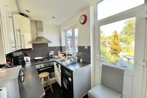 3 bedroom terraced house for sale, Goresbrook Road, Dagenham