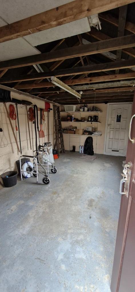 Garage 12 westminster
