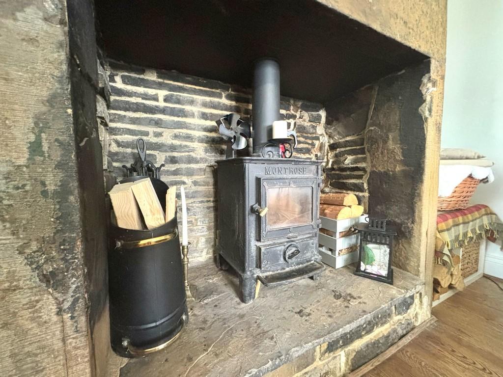 Log burner