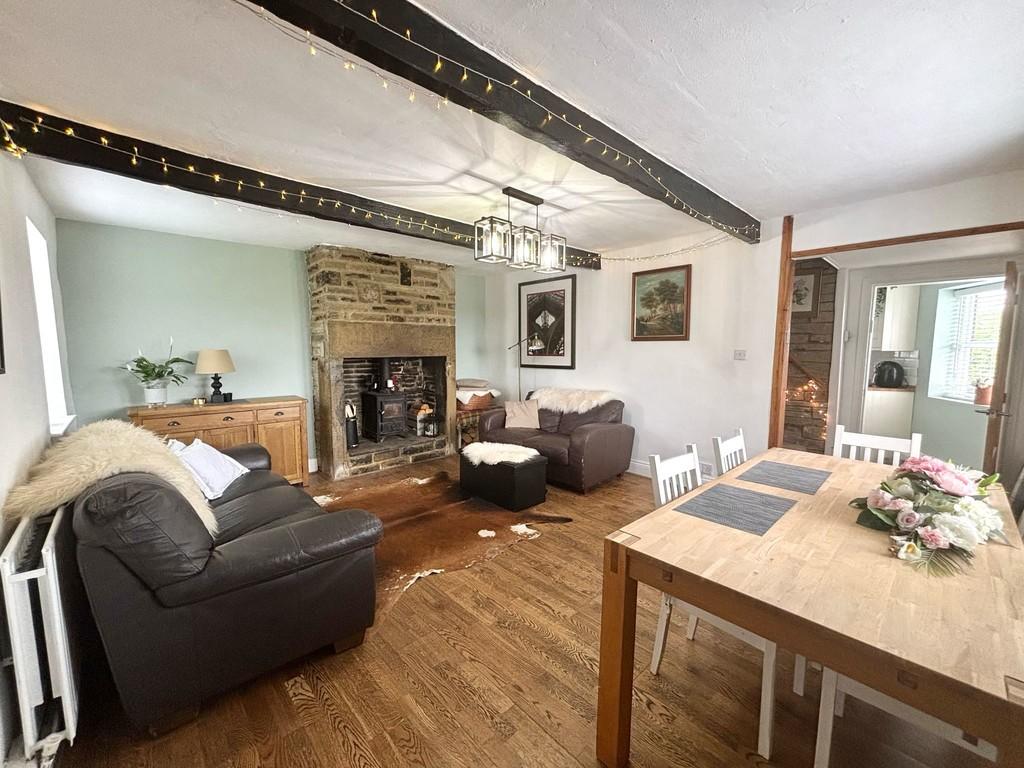 Living room 3