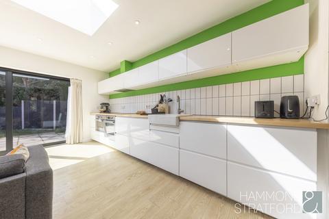 49 Lakenfields, Norwich, NR1 2HB
