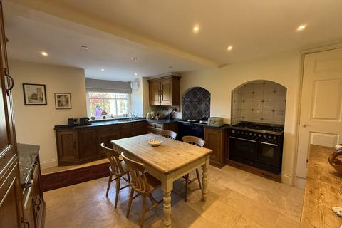 undefined, North Street, Scarborough YO13