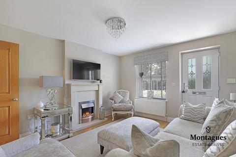 2b Brook Road, Epping, CM16 7BS