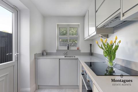 2b Brook Road, Epping, CM16 7BS