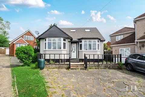 5 bedroom detached house for sale, West Way, Brentwood