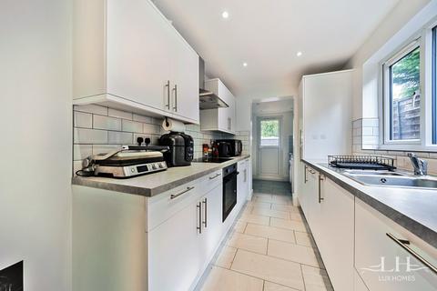 5 bedroom detached house for sale, West Way, Brentwood