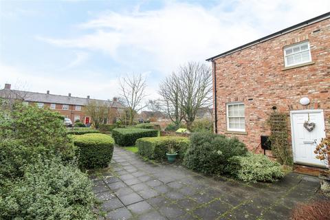 25 Bellingham Close, Thirsk, YO7 1FX