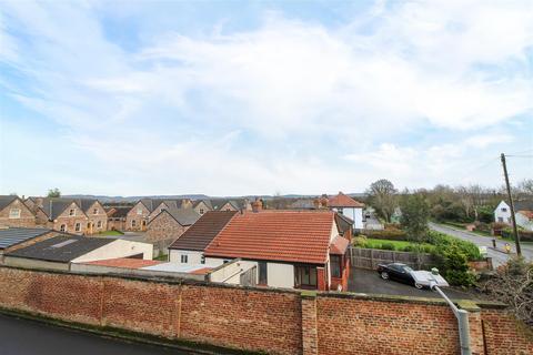 25 Bellingham Close, Thirsk, YO7 1FX