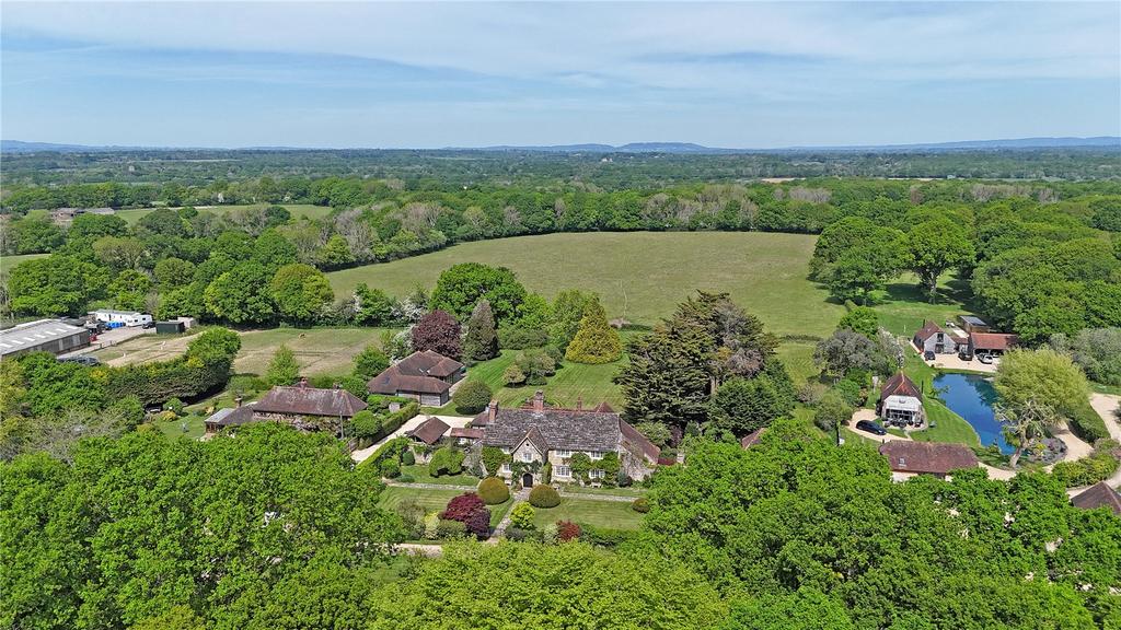 Aerial to north
