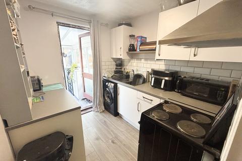 11 Canterbury Close, Weston-super-mare, BS22 7TS