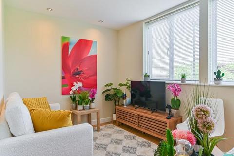 5 bedroom semi-detached house for sale, Napier Close, London, SE8