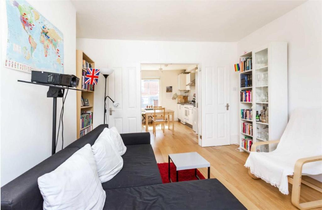 Roderick-road-hampstead-nw3