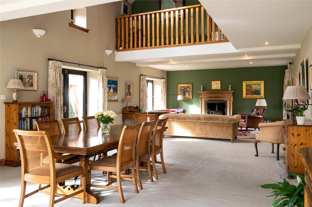 Dining/Drawing Room