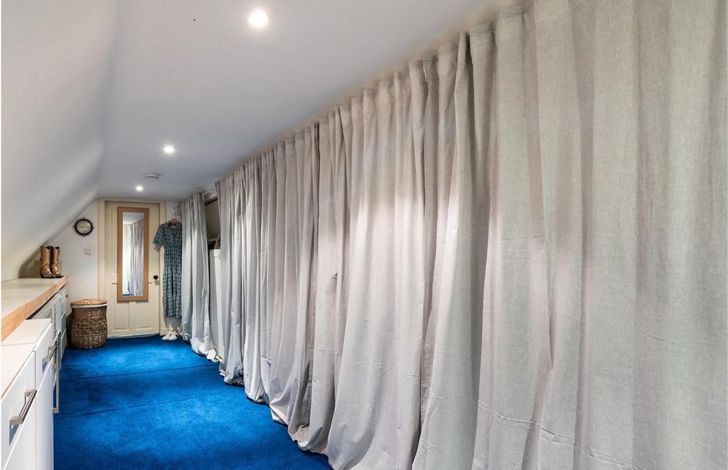 Walk In Wardrobe