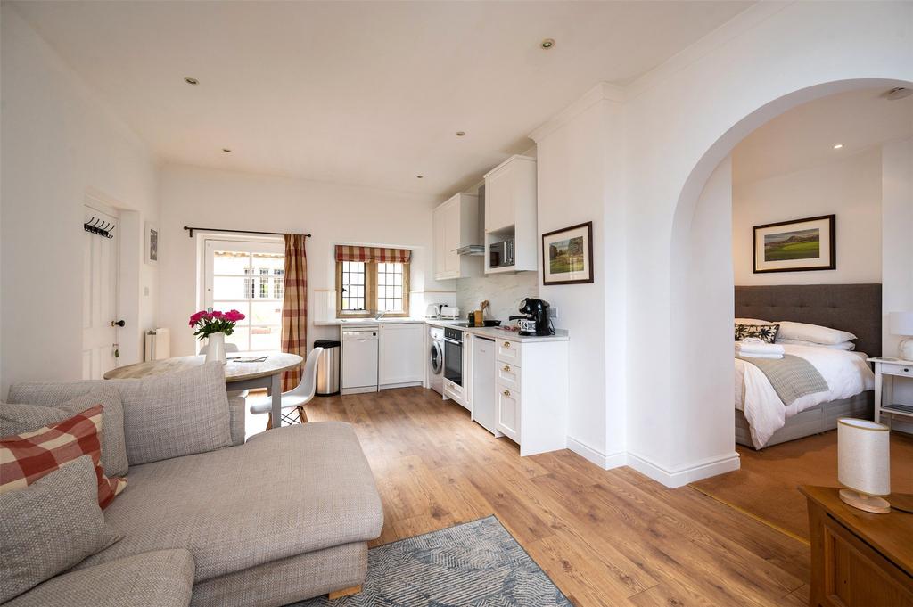 Studio-Open Plan