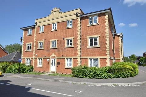 10 Cambridge Square, Redhill, RH1 6TG