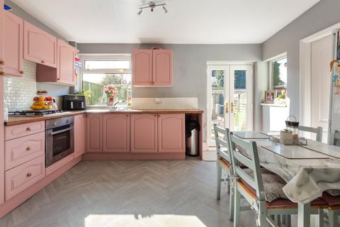 6 Ethelstone Road, Grimsby, DN34 4EF