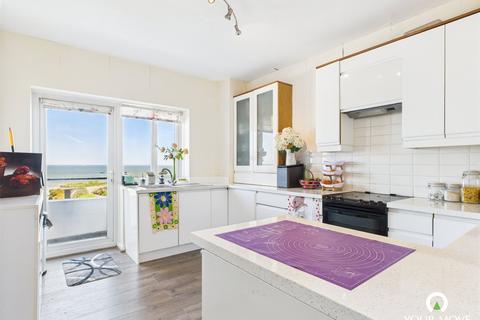 2 bedroom flat for sale, Northumberland Avenue, Kent CT9