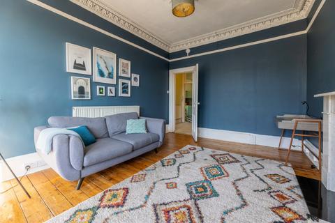 2/2, 127 Finlay Drive, Glasgow, G31 2SE