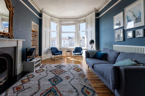 2/2, 127 Finlay Drive, Glasgow, G31 2SE