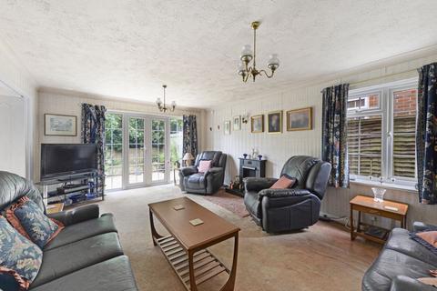 5 bedroom detached house for sale, Wells Close, Tonbridge, TN10 4NW