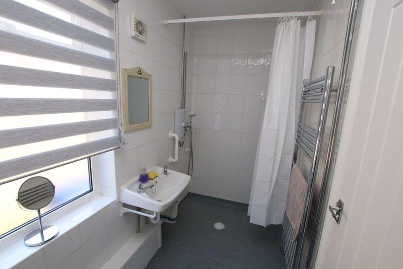 Wet room photo 1