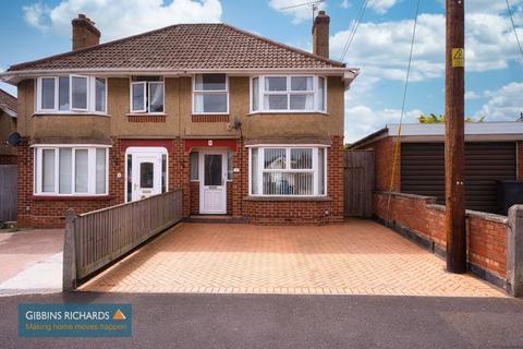 4 Bowood Road, Taunton, TA2 7QE